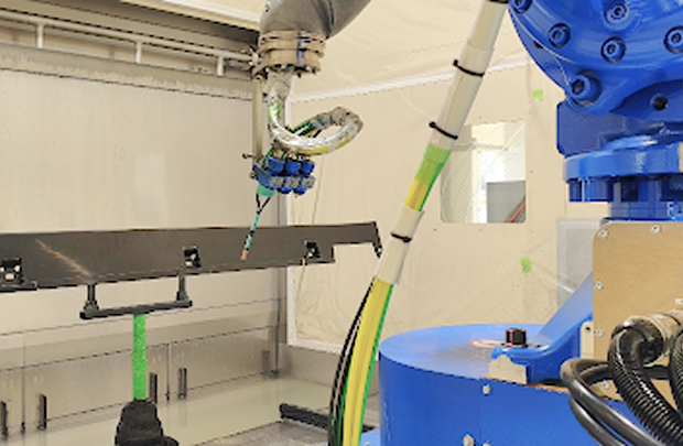 属人性を排したロボット活用による品質安定化